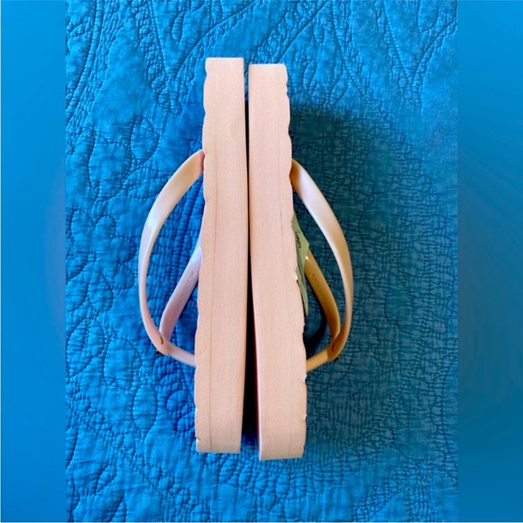 Tory Burch Platform Flip Flops (NWT) - Picture 3 of 7